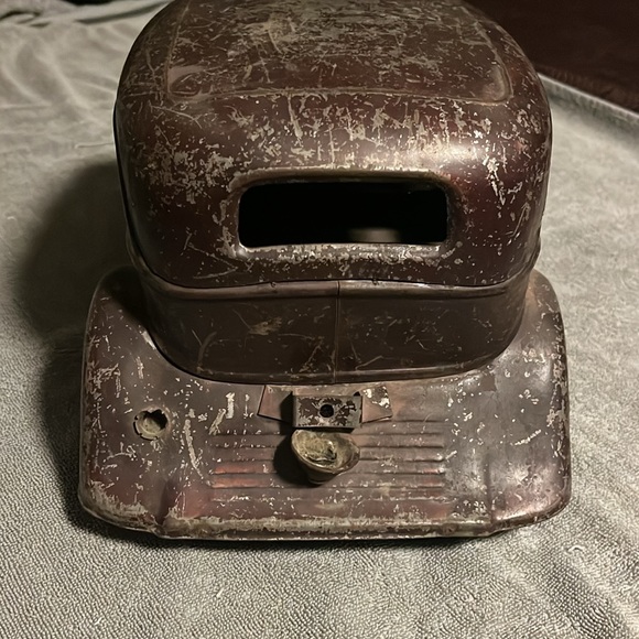 Old toy car. 19”x 8”x 7” Weight is around 5.5 pounds. Shipping is extra. - Picture 4 of 8
